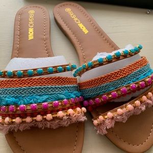 FASHION NOVA SANDALS WOMENS 10